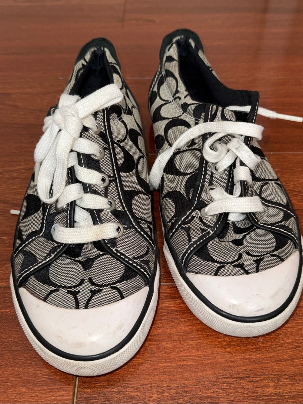 Coach Barrett Black & White Signature Canvas Sneakers, size 7